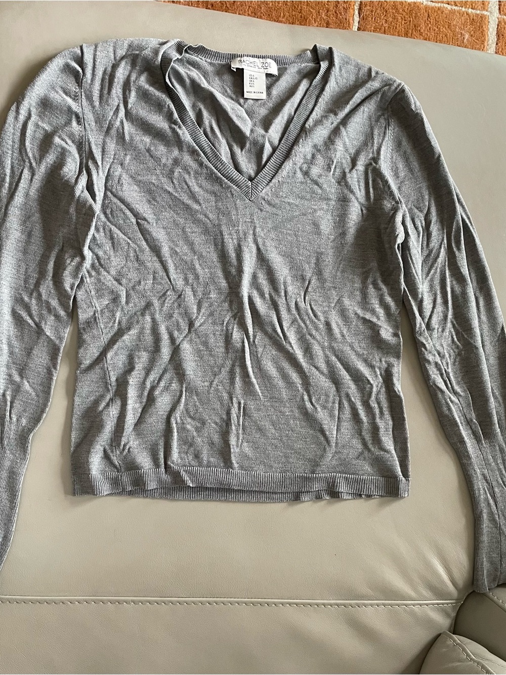 Rachel Zoe Light Gray V-Neck Long Sleeve Sweater